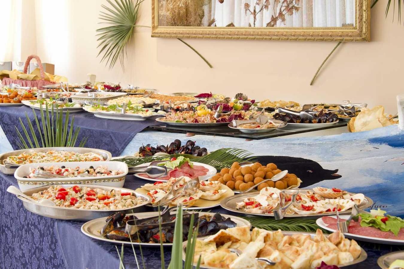 Hotel La Maestra Гротамаре Екстериор снимка